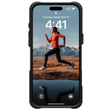 Husa pentru iPhone 16 Pro, UAG Plasma XTE MagSafe, negru frost