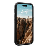 Husa pentru iPhone 15 Pro, UAG Civilian MagSafe, bordo