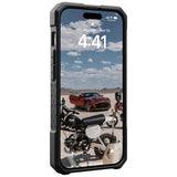Husa pentru iPhone 15 Pro, UAG Monarch Pro MagSafe, negru