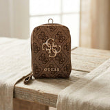 Guess Universal Strap 4G Metal Logo (GUUCNKP4DGMW), cu Small Purse pentru Accesories, reglabil, Eco Leather, Maro