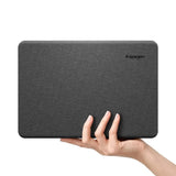 Geantă Laptop pentru MacBook Neo 13 , Spigen Urban Fit, Neagră