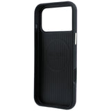 Husă pentru iPhone 17 Pro / iPhone 18 Pro, Guess Kevlar Triangle Logo MagSafe, Bordo